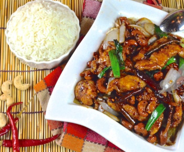 Chicken-with-cashew-nuts