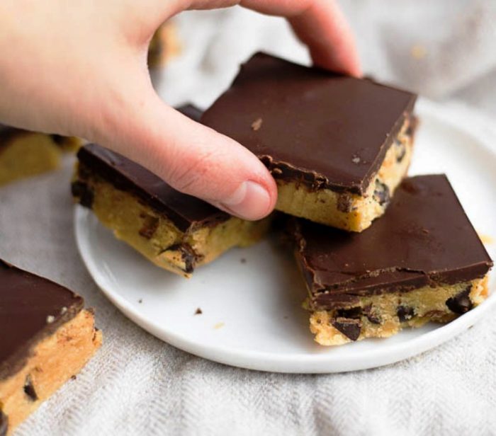 Chocolate-covered-vegan-cookie-dough-bars