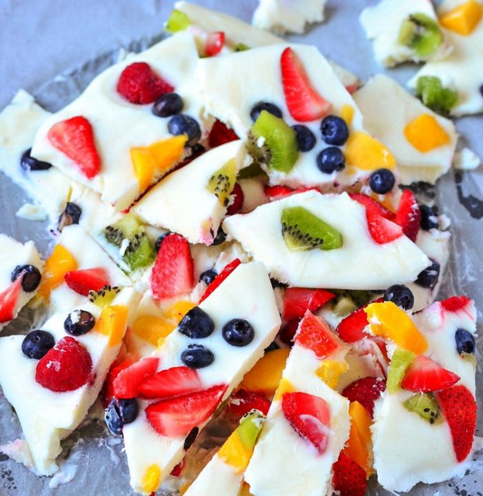 Frozen-yogurt-fruit-bark-recipe