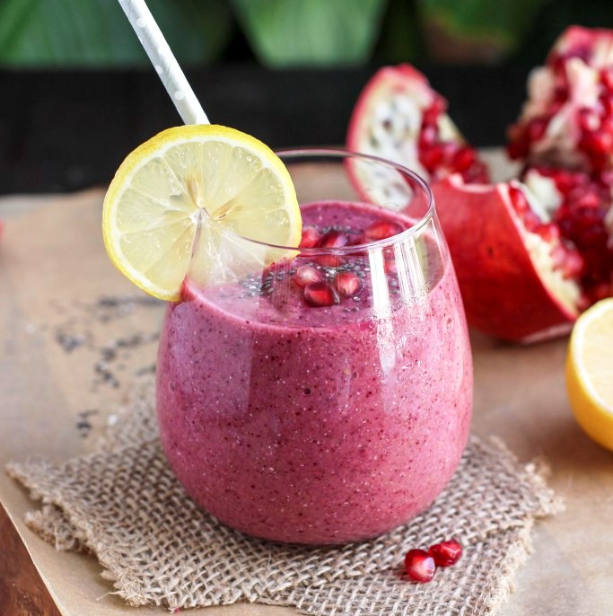 Body-booster-lemon-pomegranate-smoothie