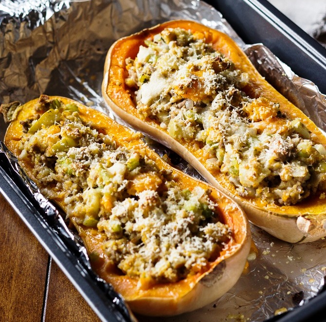 Roasted-butternut-squash-with-turkey-stuffing