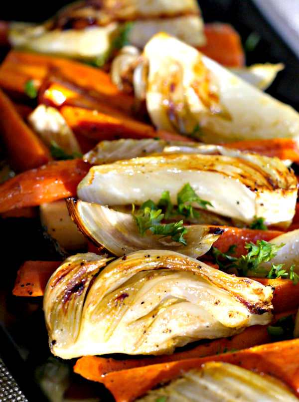 Simply-roasted-fennel-with-carrots