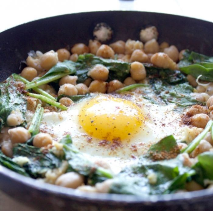 Single-serve-egg-chickpea-breakfast