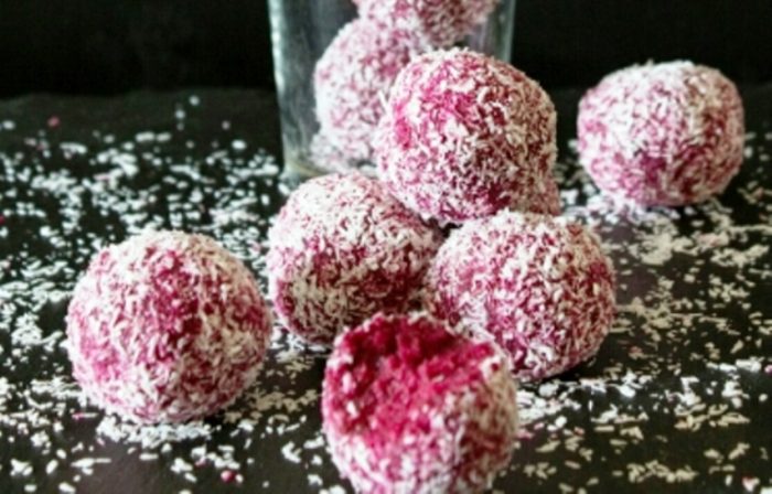 Raw-vegan-coconut-beetroot-balls