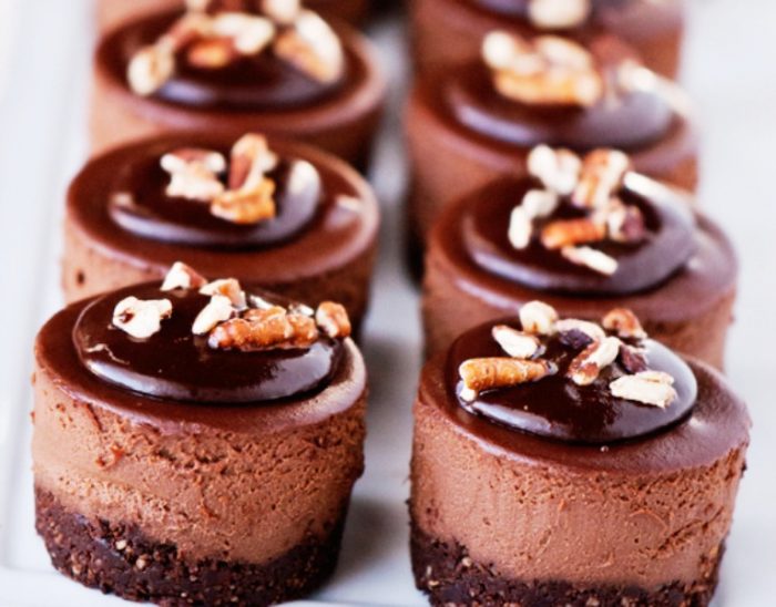 Raw-mini-triple-chocolate-cream-cake-recipe