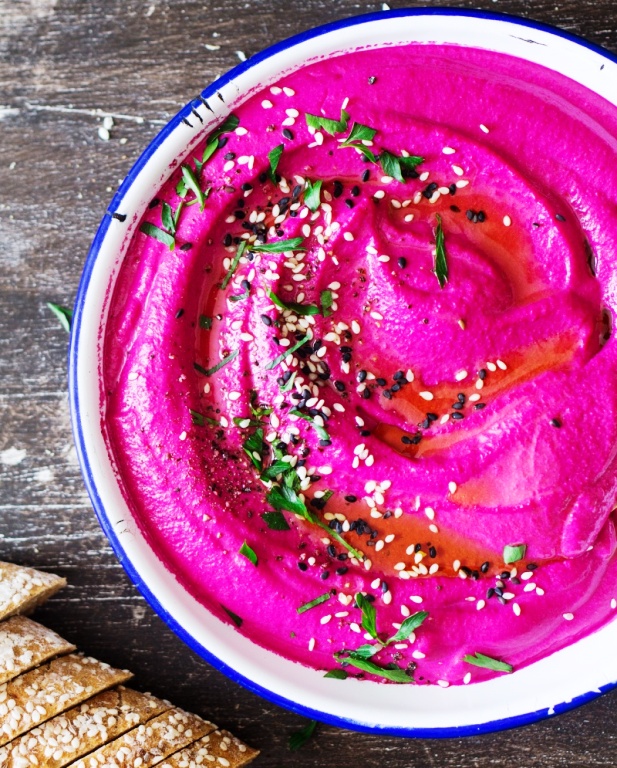 Vegan-beet-hummus