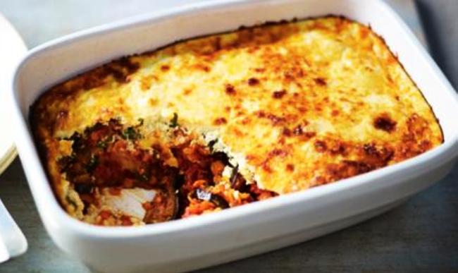 Red lentil and veggie moussaka