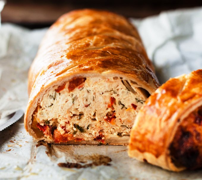 Chicken-meatloaf-wellington-with-sun-dried-tomatoes