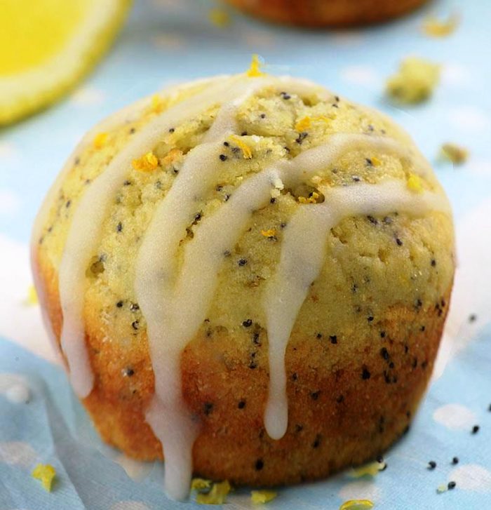 Lemon-poppy-seed-muffins