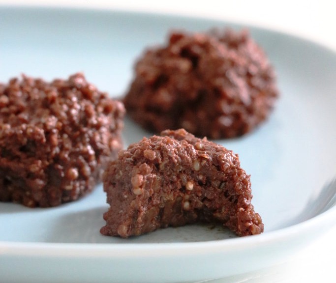 No-bake-fudgy-quinoa-chia-bites