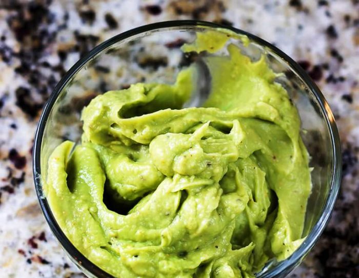 Healthy-avocado-spread