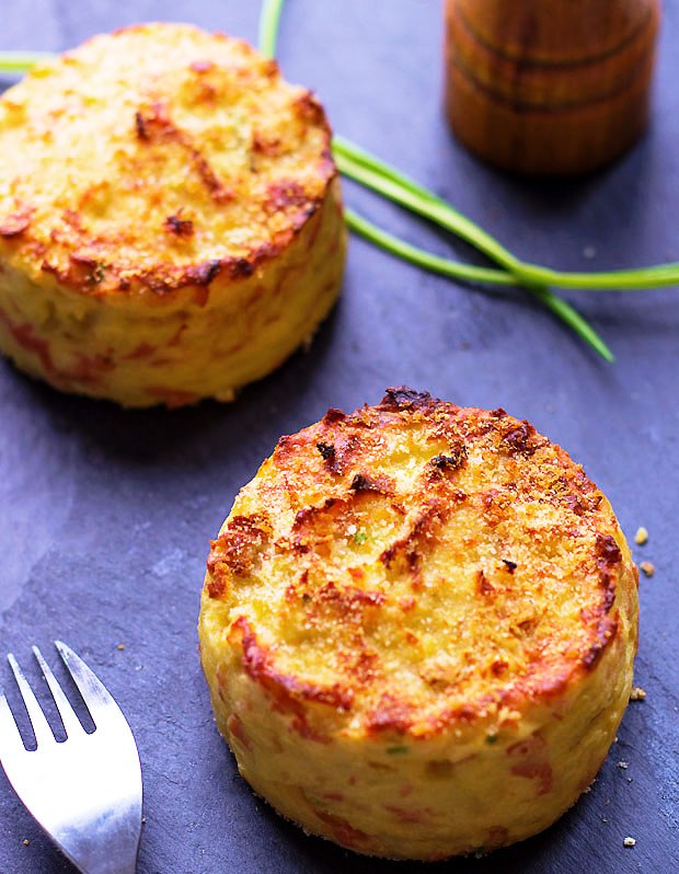 Oven-baked-mashed-potato-cakes-recipe