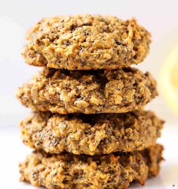 Lemon-poppy-seed-quinoa-breakfast-cookies