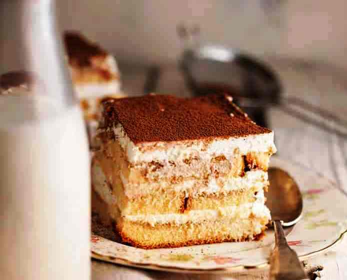 Easy-tiramisu-pound-cake
