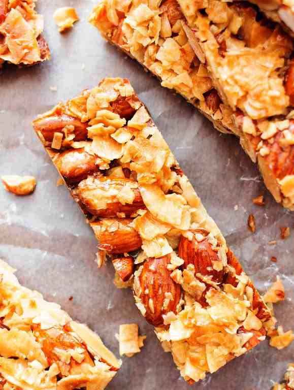 3-ingredient-homemade-kind-coconut-almond-bar-recipe