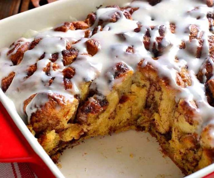 Cinnamon-roll-french-toast-casserole.