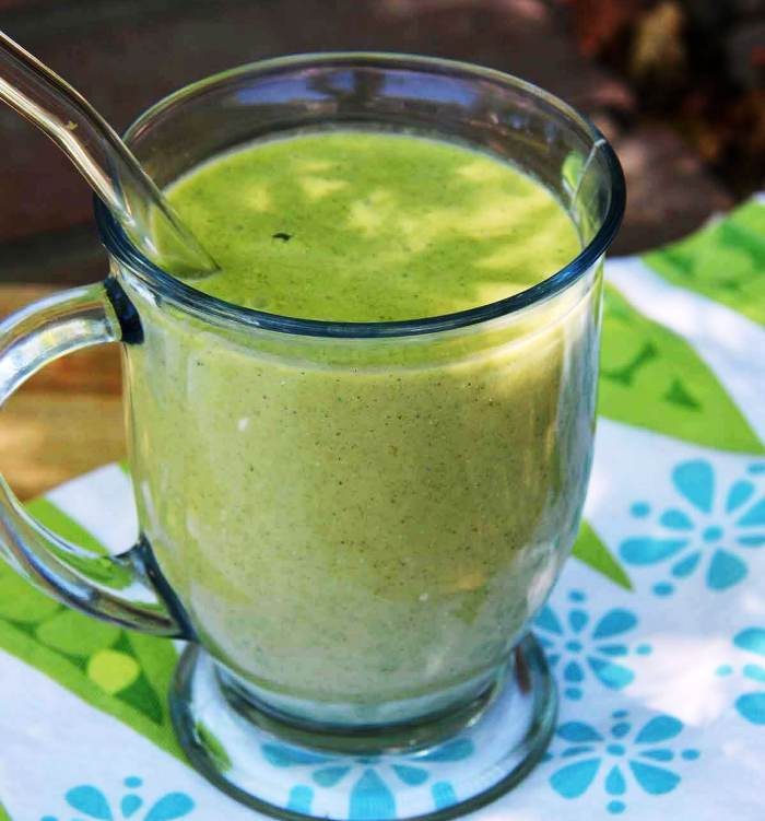 Coconut mango spinach smoothie