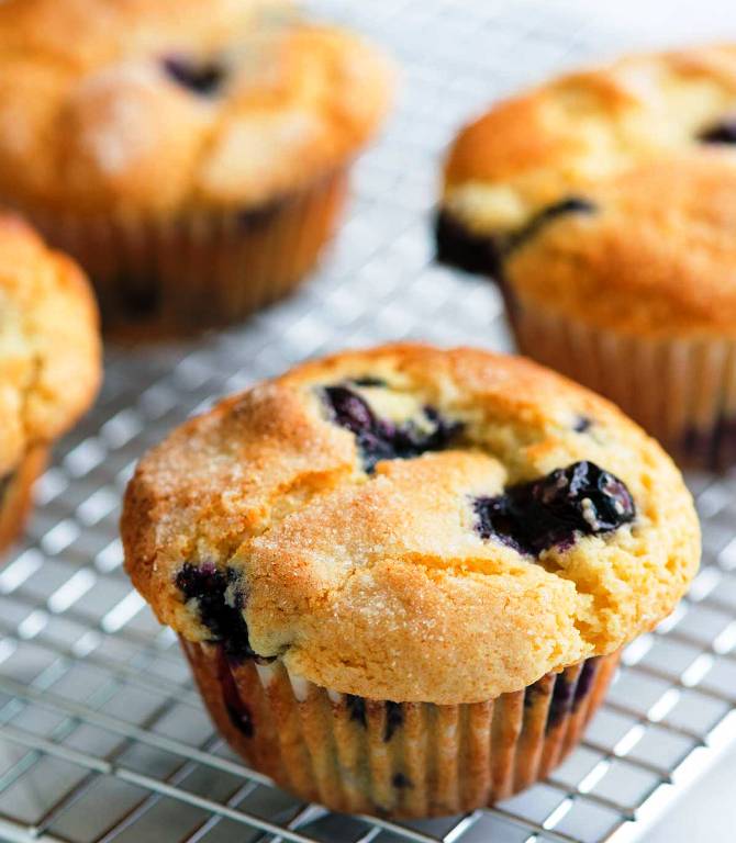 Easy-blueberry-muffin-recipe