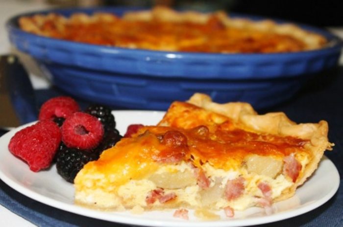 Ham-potato-and-cheddar-quiche