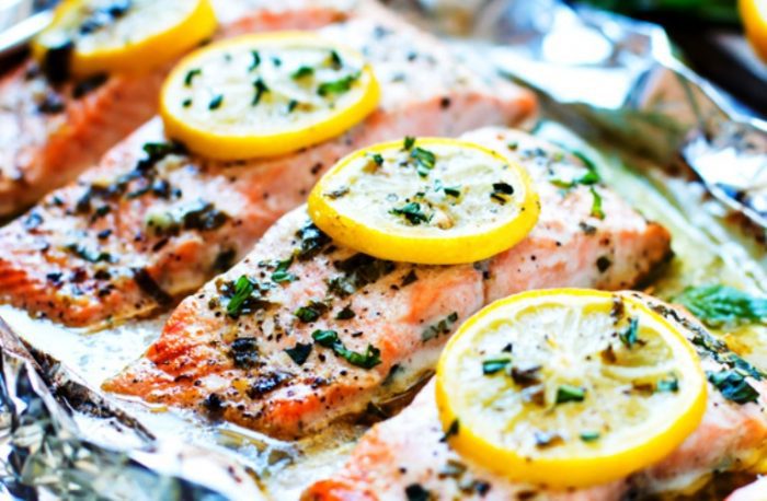 Basil-lemon-baked-salmon-foil