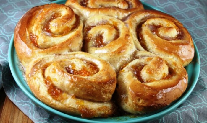 Peach-pie-cinnamon-rolls