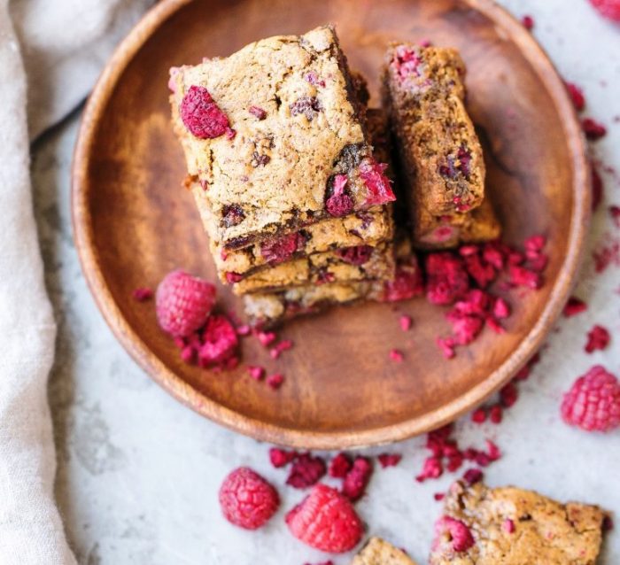 Raspberry-blondies-gluten-free-paleo