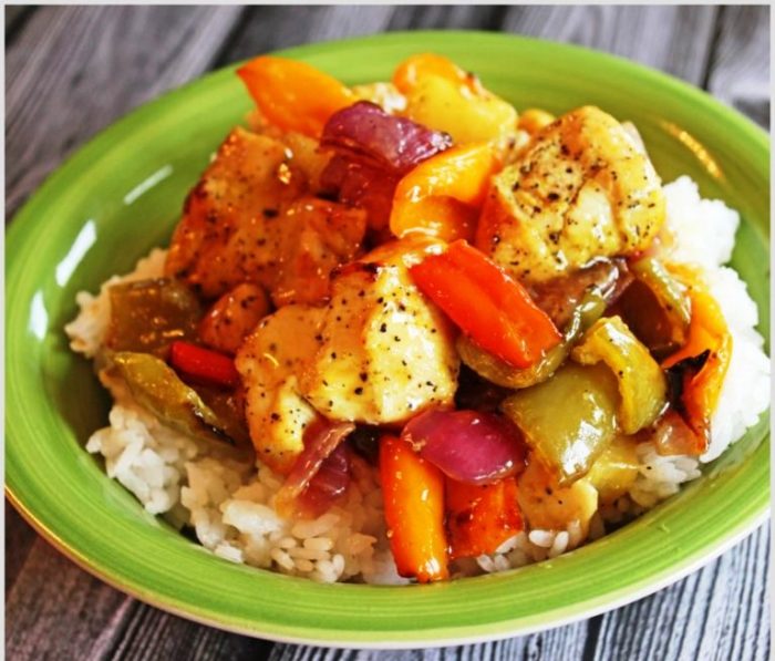 Sheet-pan-hawaiian-pineapple-chicken