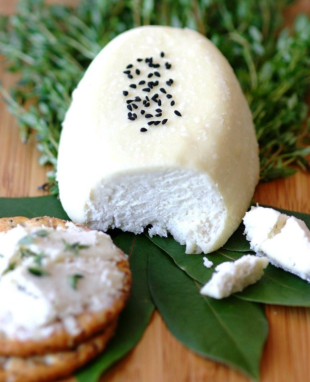 A 4-ingredient recipe for Basic Almond Cheese that will make even cheese aficionados take note. You need this vegan cheese recipe in your repertoire.