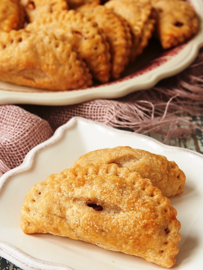 Cinnamon-apple-hand-pies