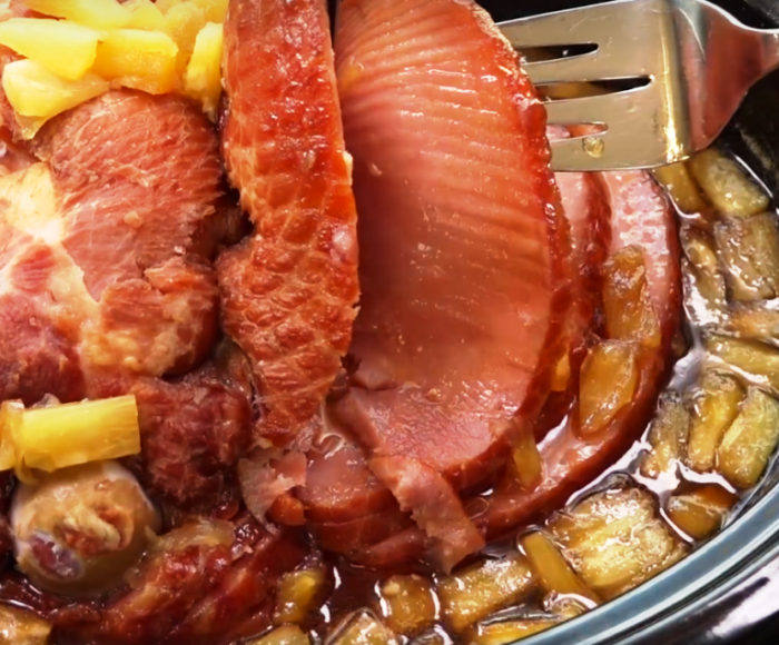 Crock-pot-brown-sugar-pineapple-ham