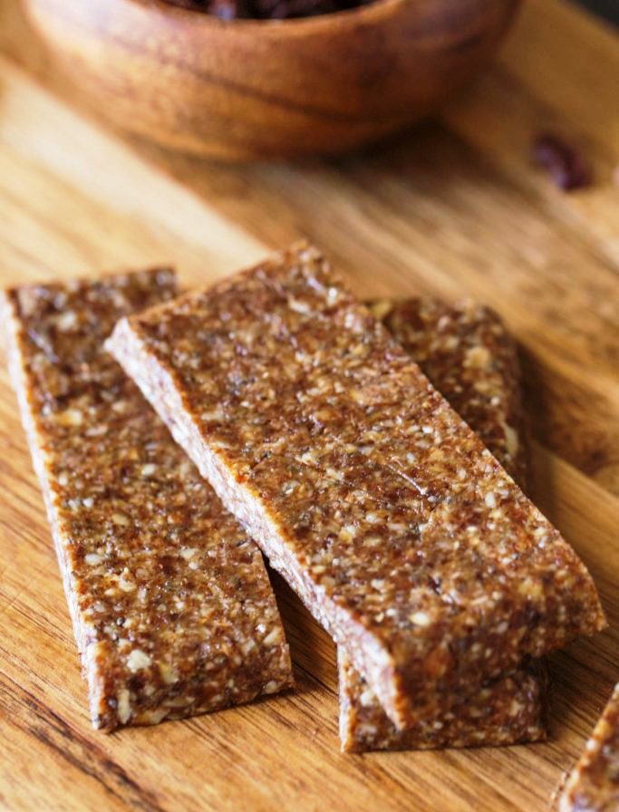 Five-ingredient-no-bake-energy-bars