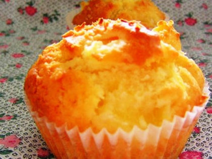 Pineapple-muffins