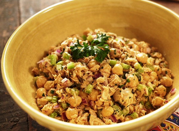 Tuna-chickpea-salad-recipe