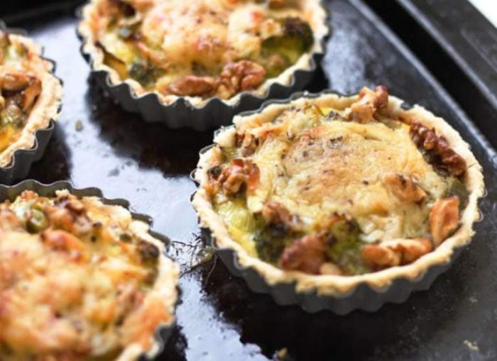 Smoked-cheddar-walnut-broccoli-tarts