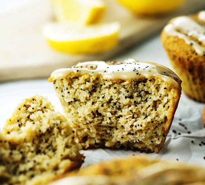 Coconut-flour-lemon-poppyseed-muffins-with-creamy-lemon-icing