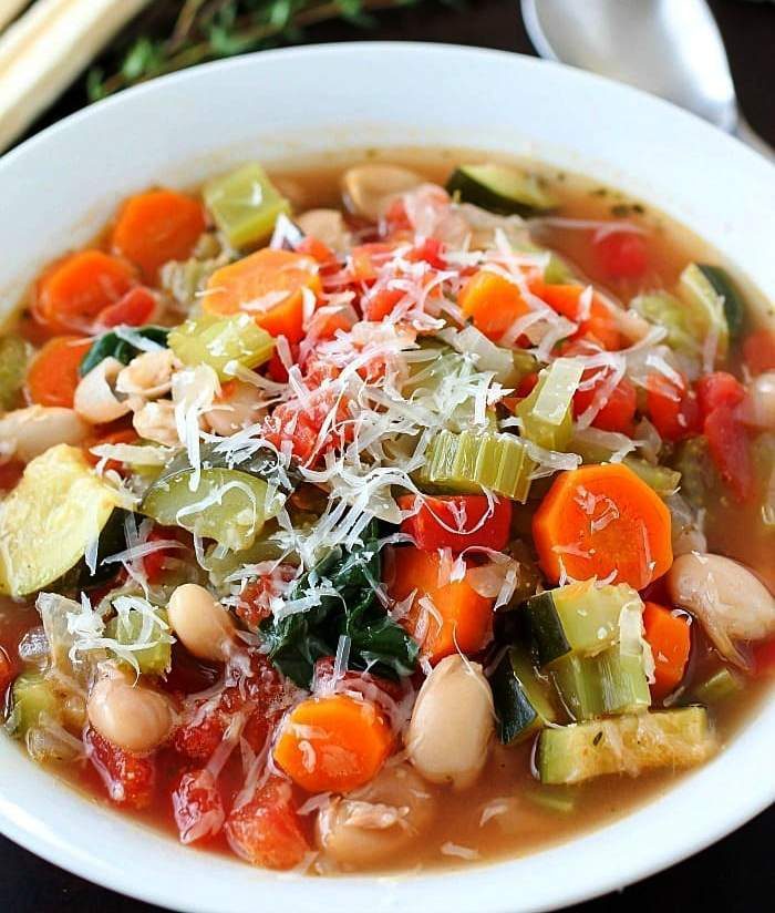 Healthy-tuscan-vegetable-soup