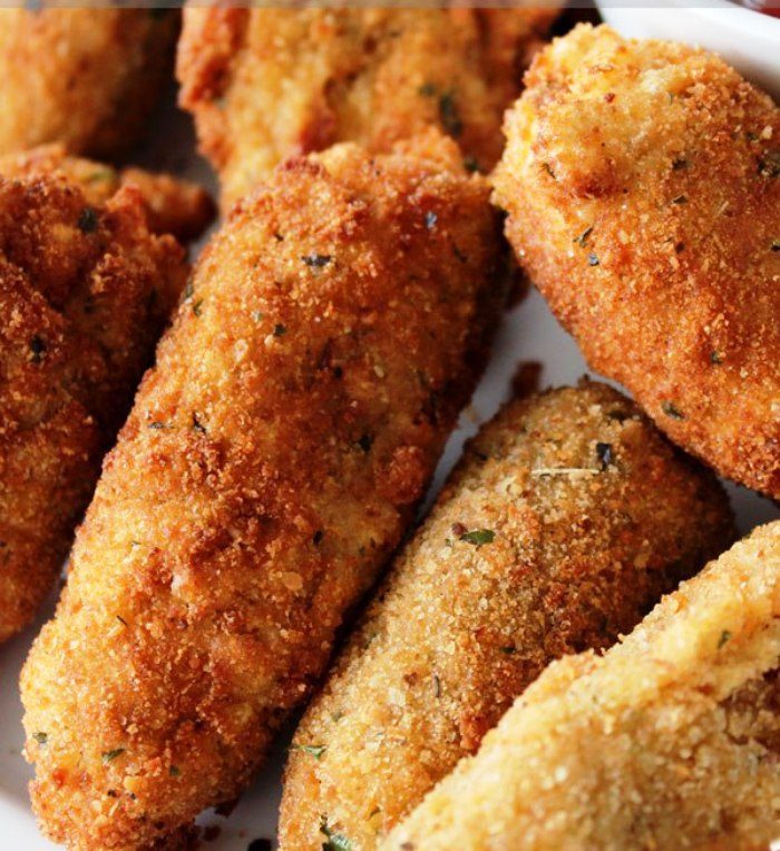 Homemade-spicy jalapeno-poppers