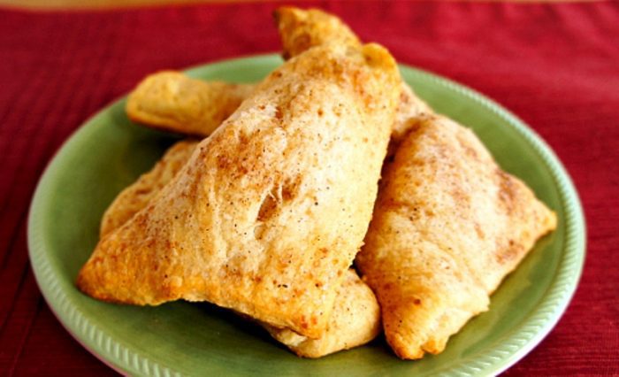 Crescent-pear roll-turnovers