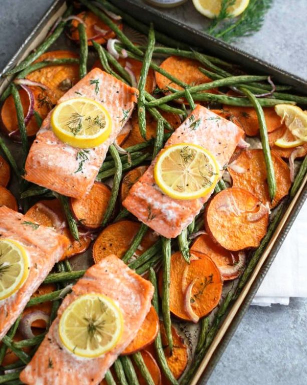 One-pan-salmon-and-veggie-bake