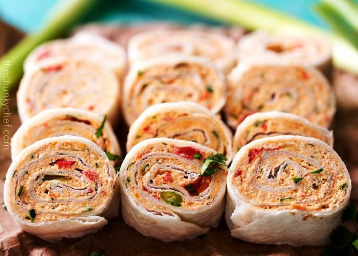 A delicious festive take on the classic sausage roll, made instead with turkey mince, cranberry sauce and brie. These turkey cranberry & brie rolls will make a fantastic appetizer or party snack this Christmas!