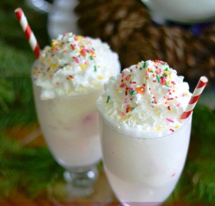 There is pretty much nothing that says holidays more than seeing the Peppermint Ice Cream in the freezer section of the grocery store, begging you to make Peppermint Holiday Float Drink.