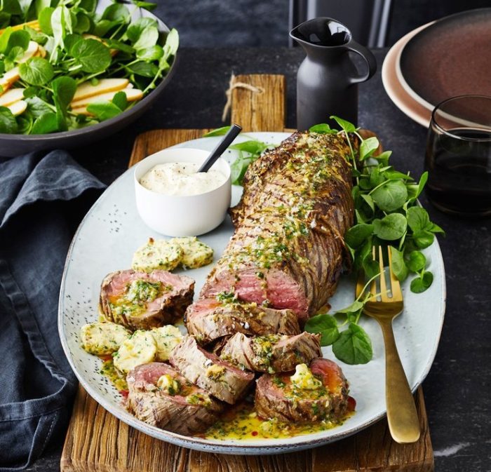 This tender cut of beef with horseradish makes a very impressive centerpiece and is the perfect main course for a gathering of family and friends.