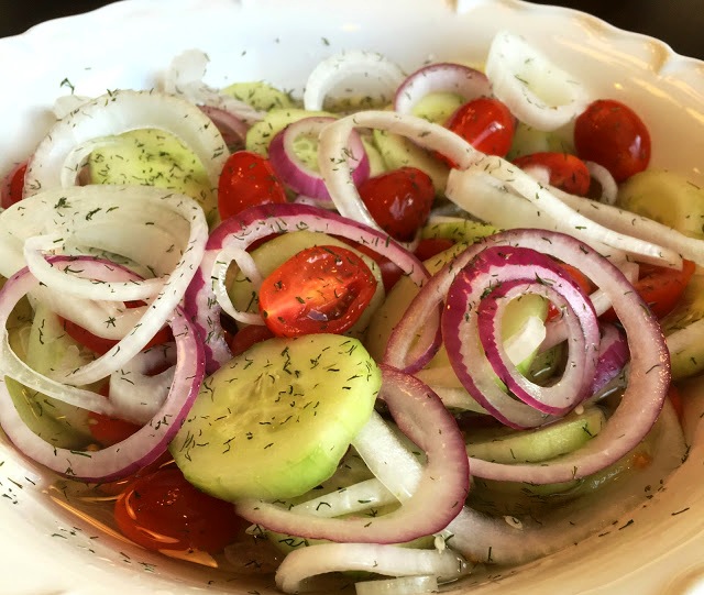 Cucumber onion-salad