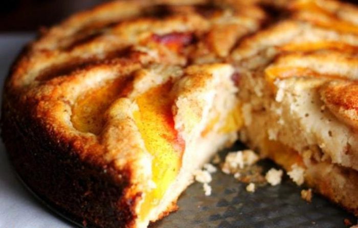 Heavenly-peach-greek-yogurt-cake