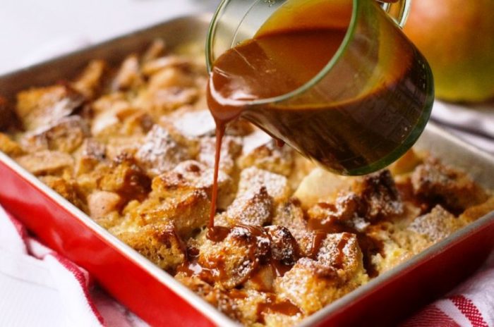 Pear and bread pudding with caramel sauce