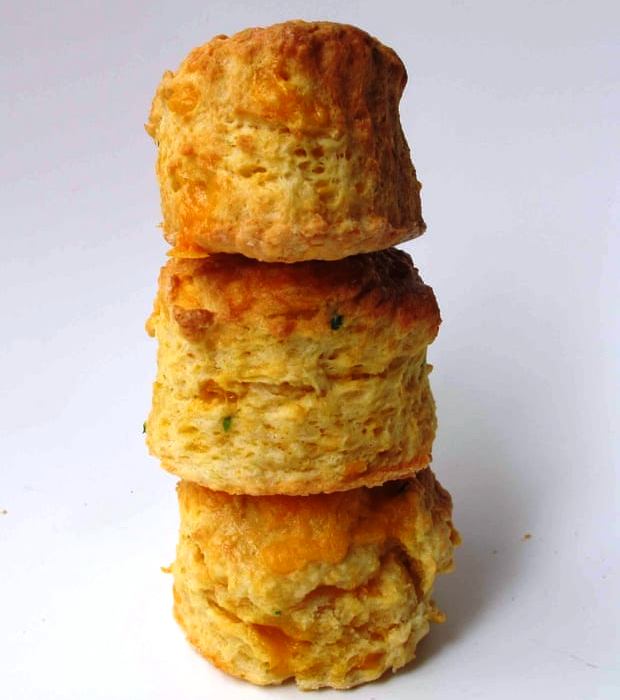 Perfect-cheese-scones