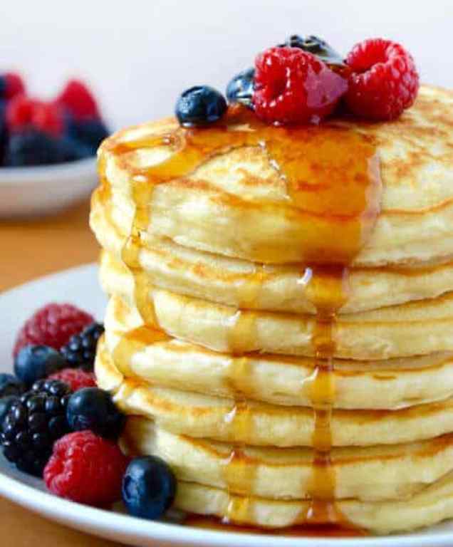 Fluffy-greek-yogurt-pancakes-recipe