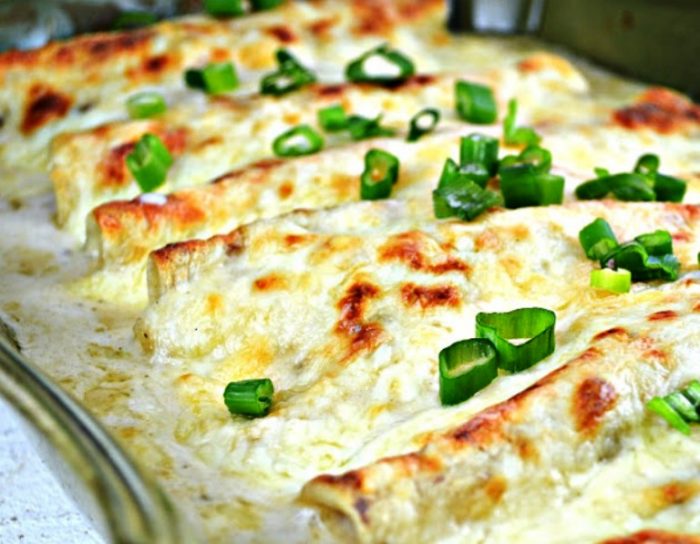 Greek-yogurt-chicken-enchiladas