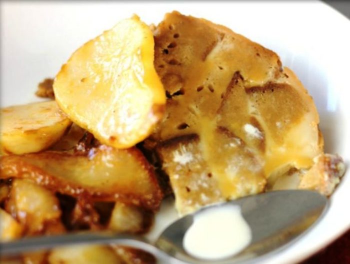 Pot-bread-pudding-paleo-grain-free-option-sauteed-caramelized-pears