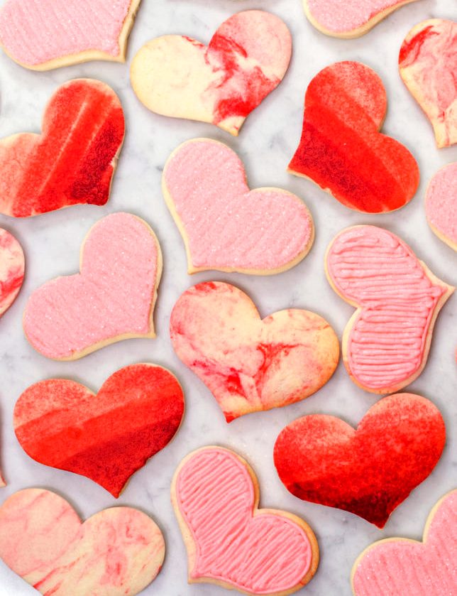 I'm sharing some of my favorite ways to dress up my no-fail sugar cookie recipe for the special valentine in your life!